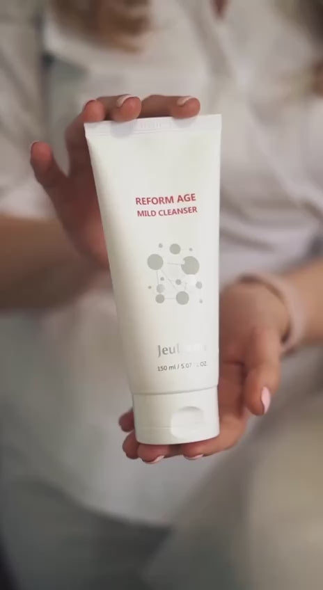 JeuDérm Reform Age Intensive Mild Cleanser